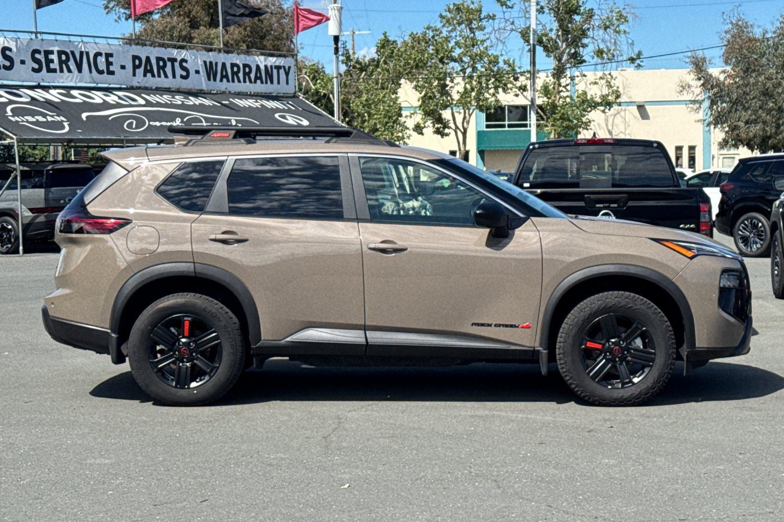 2025 Nissan Rogue Rock Creek