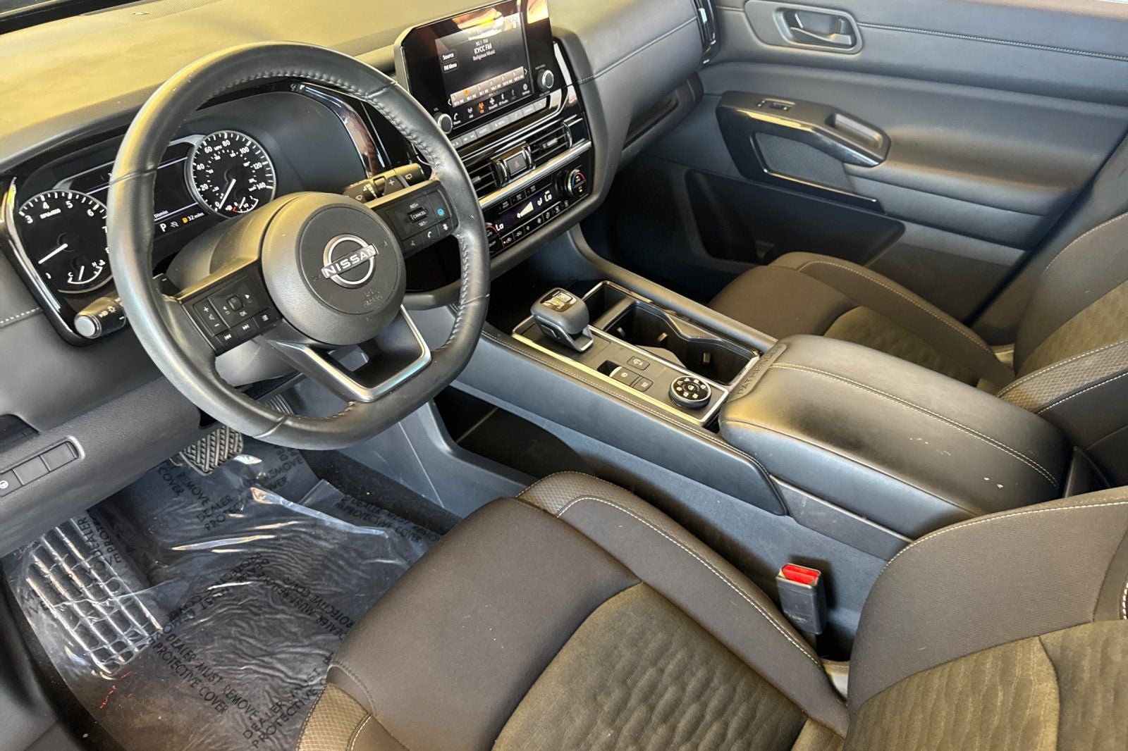 2024 Nissan Pathfinder SV SV