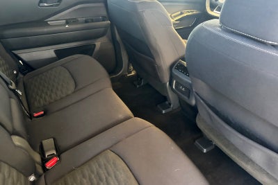 2024 Nissan Pathfinder SV SV