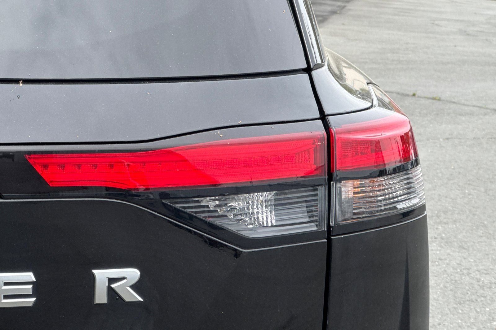 2024 Nissan Pathfinder SV SV