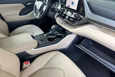 2024 Toyota Highlander XLE