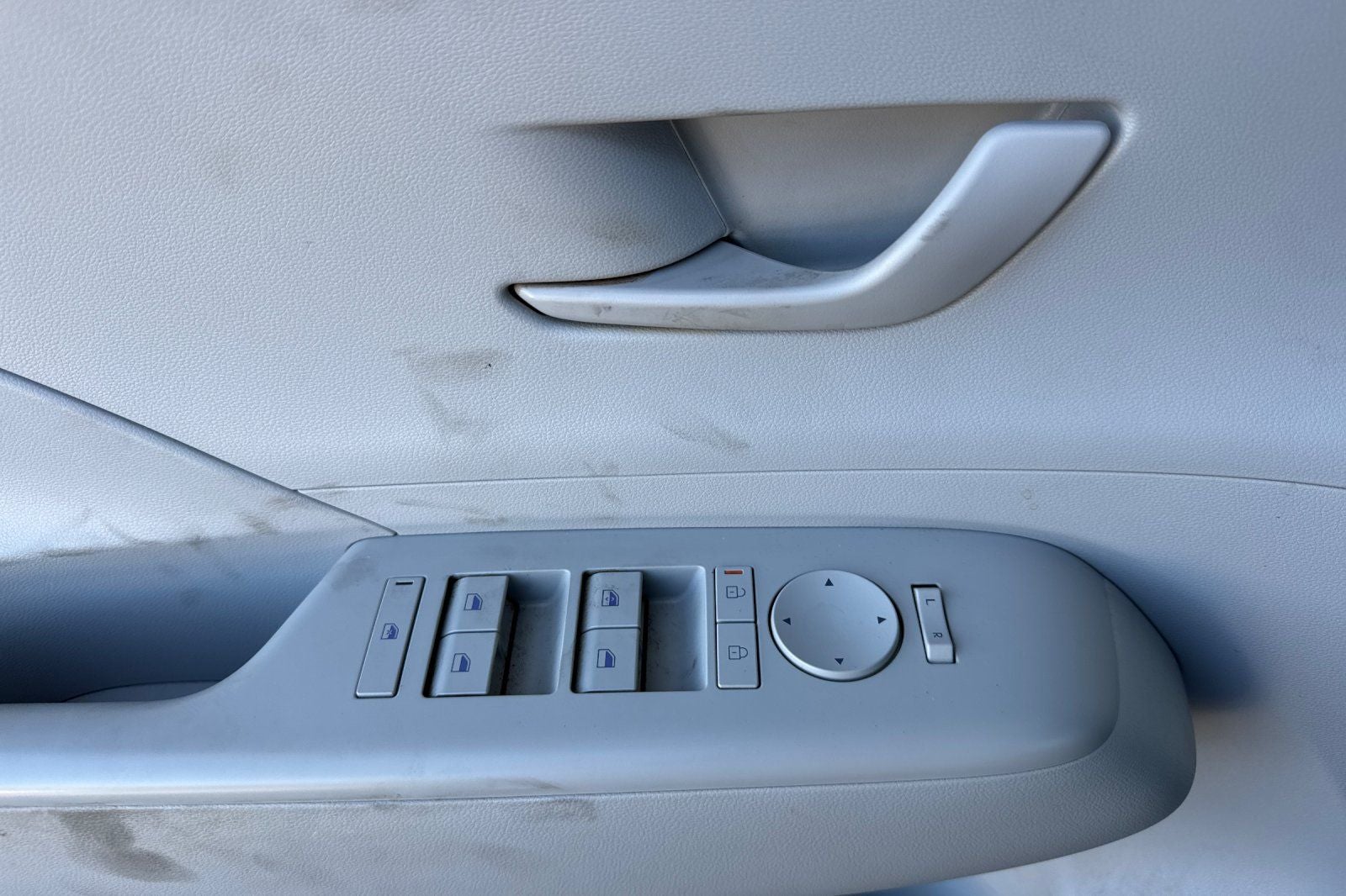 2024 Hyundai Kona Electric SEL