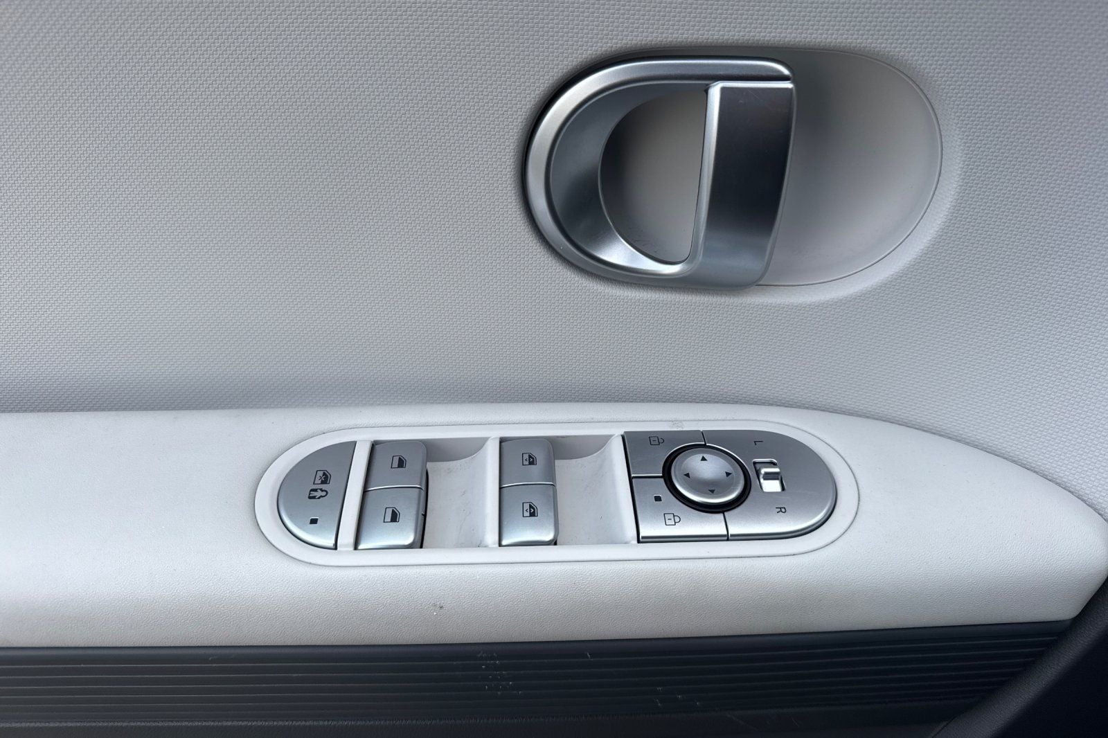 2024 Hyundai IONIQ 5 SEL LONG RANGE