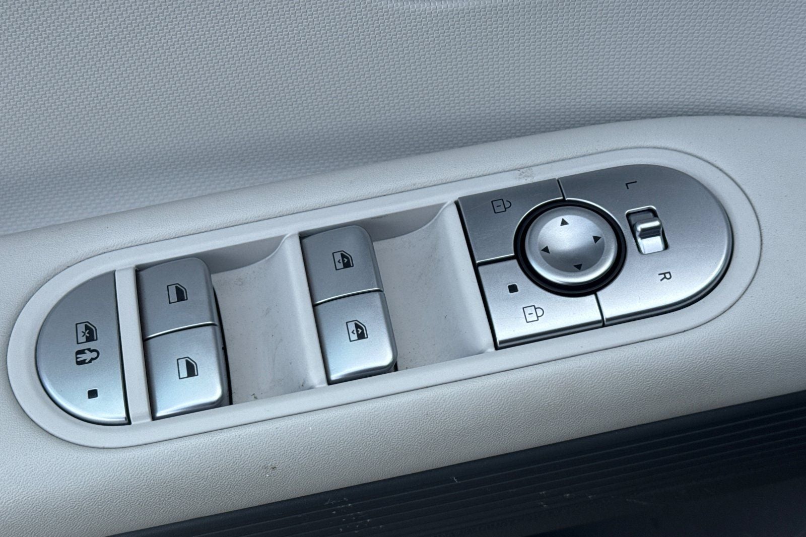 2024 Hyundai IONIQ 5 SEL LONG RANGE