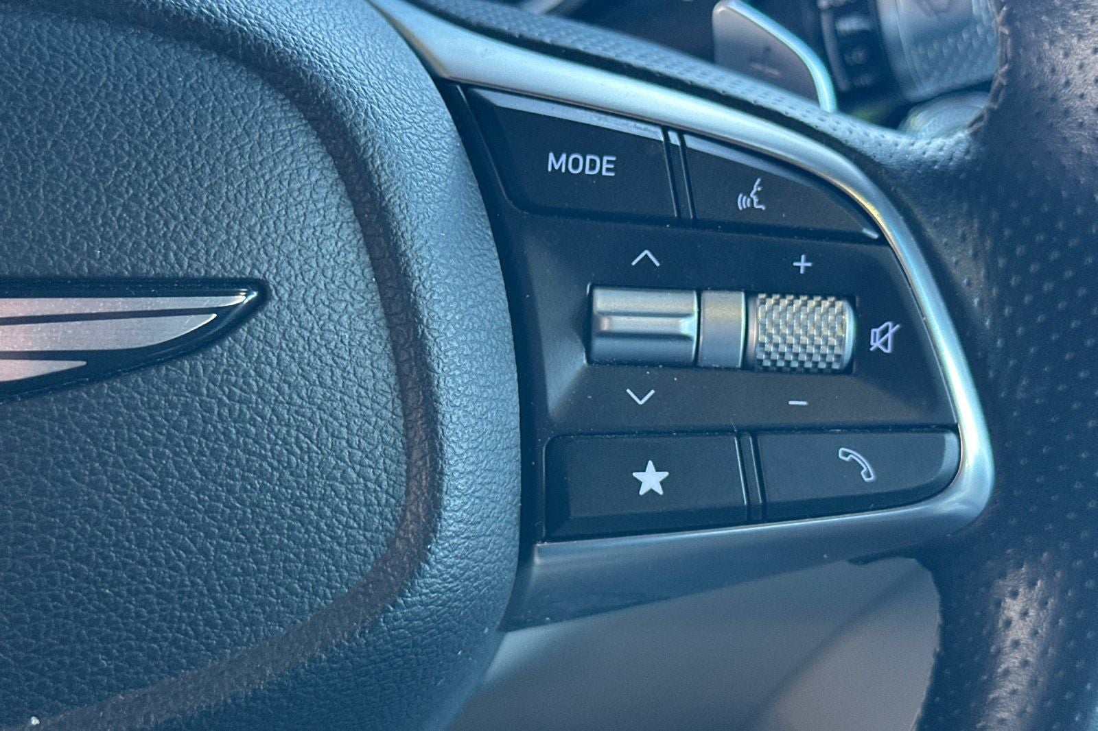 2024 Genesis G70 2.5T