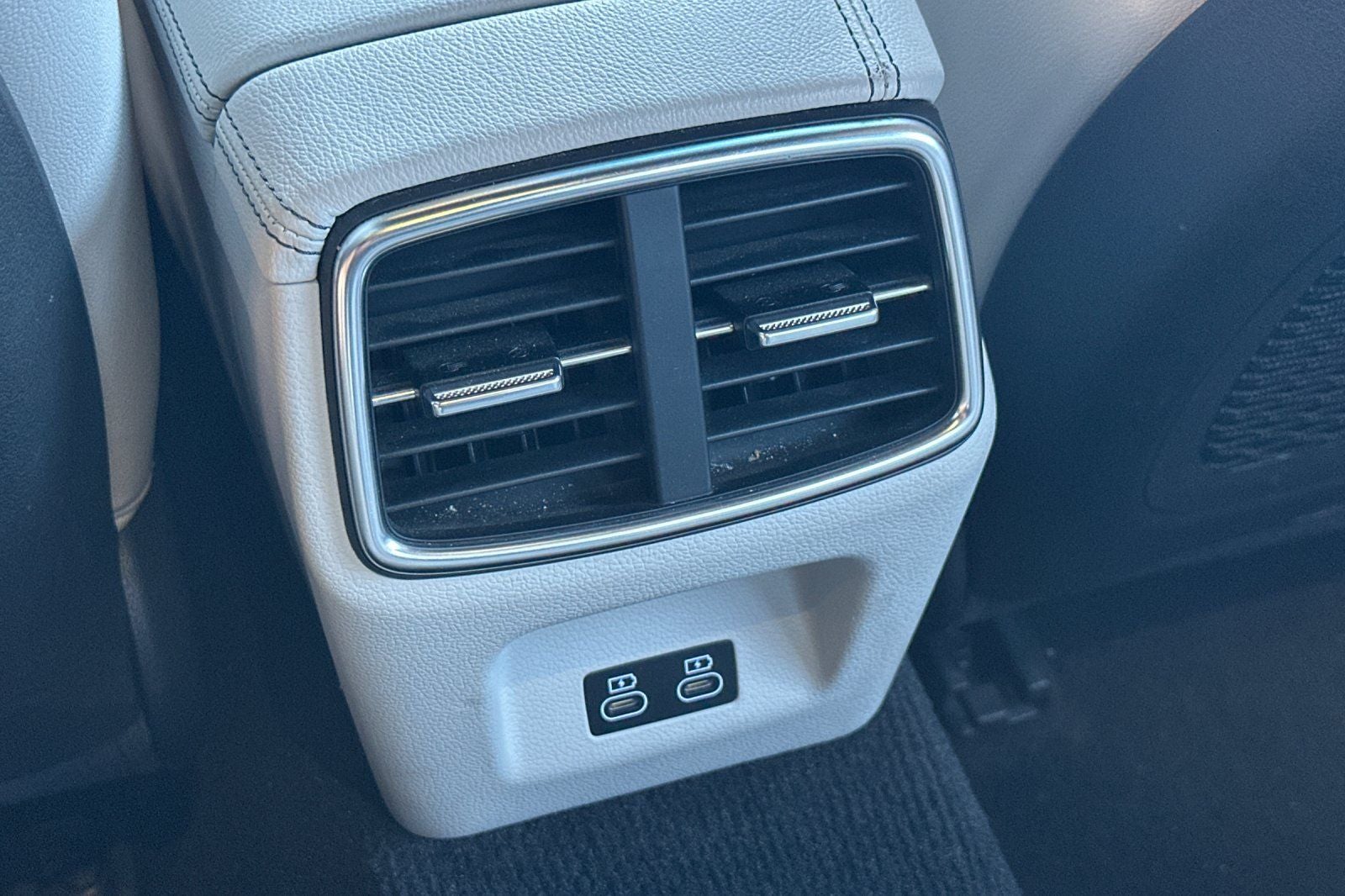 2024 Genesis G70 2.5T