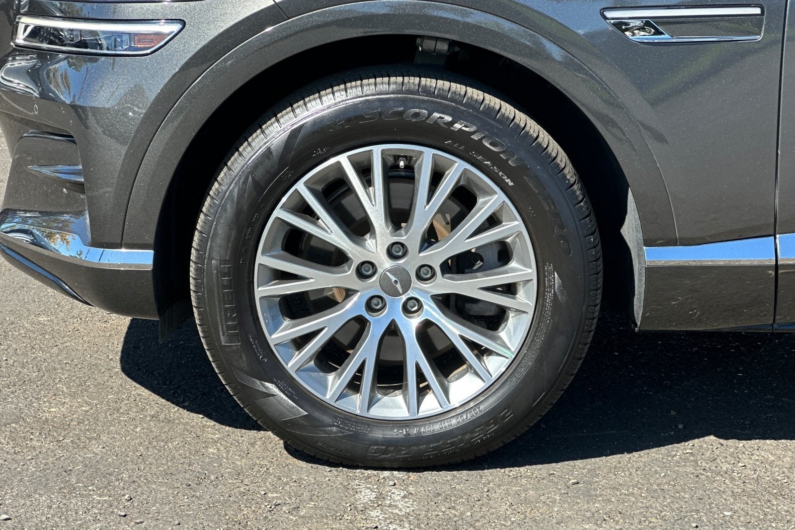 2024 Genesis GV80 2.5T