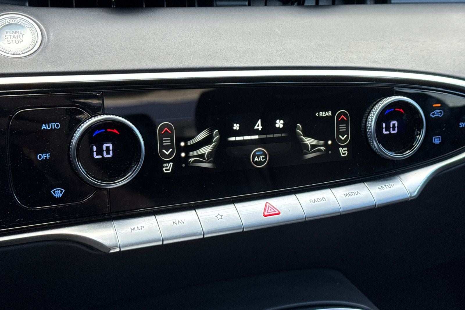 2025 Genesis GV70 2.5T