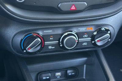2025 Kia Soul LX TECHNOLOGY