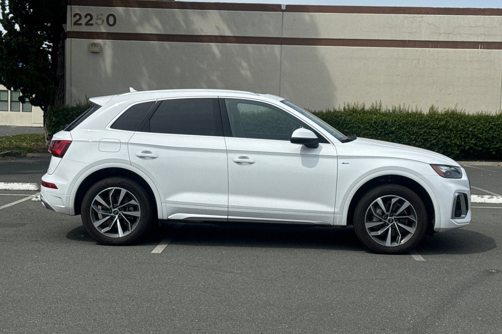 2022 Audi Q5 45 S line Premium quattro