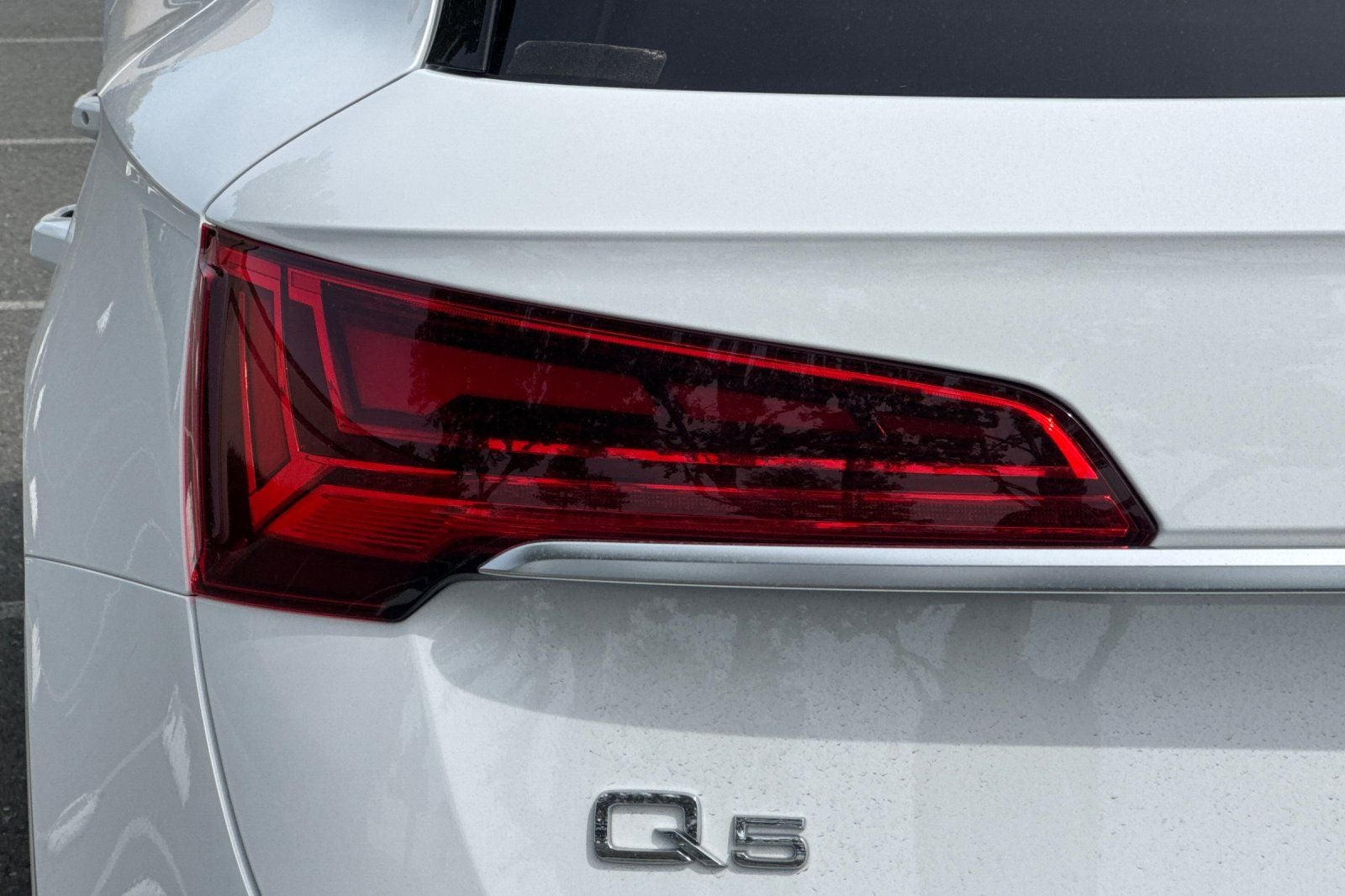2022 Audi Q5 45 S line Premium quattro