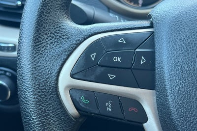 2016 Jeep Cherokee Sport