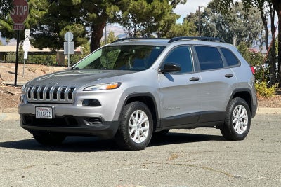 2016 Jeep Cherokee Sport