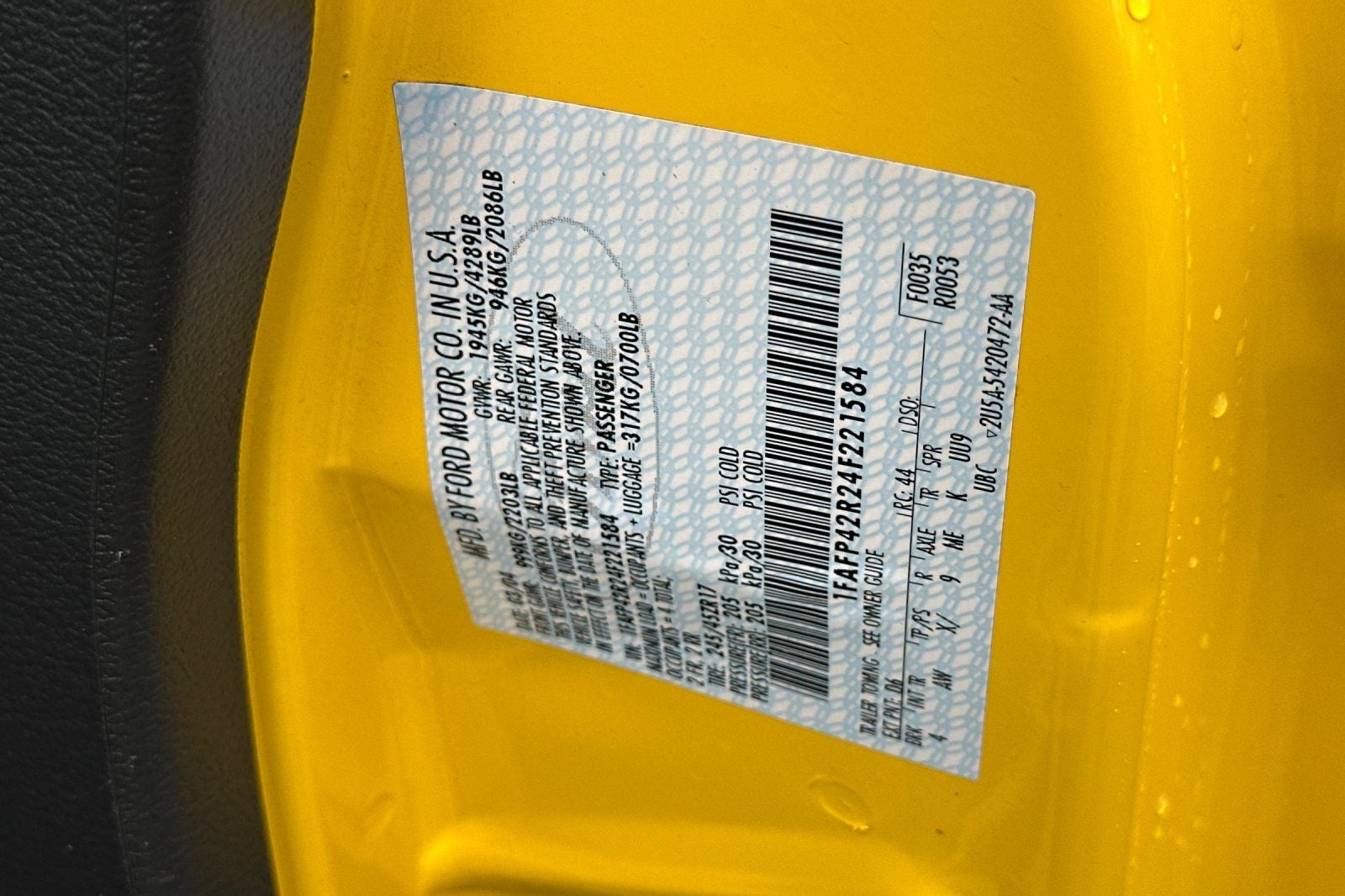 2004 Ford Mustang Mach 1 Premium