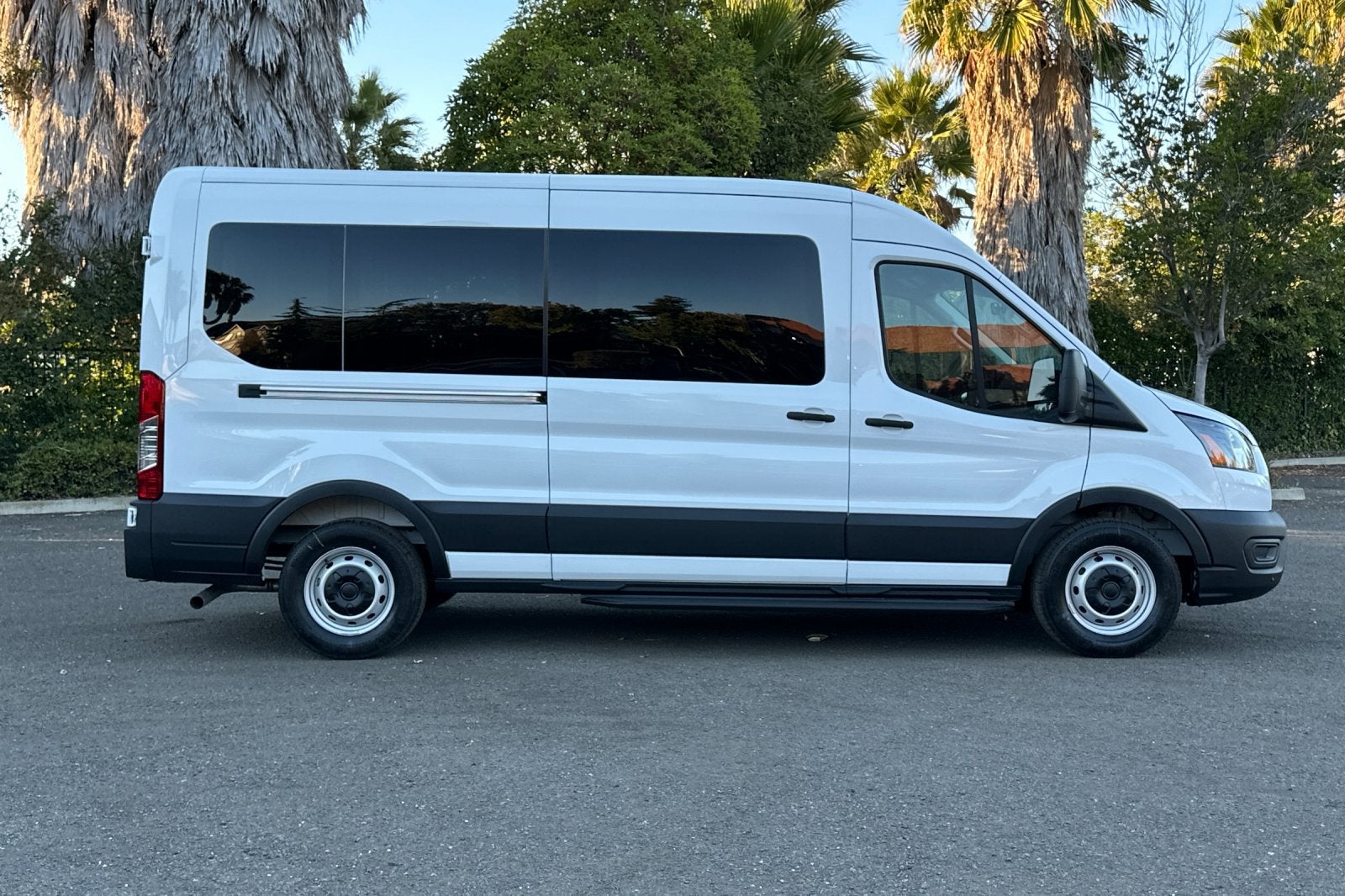 2027 Ford Transit-350 XL