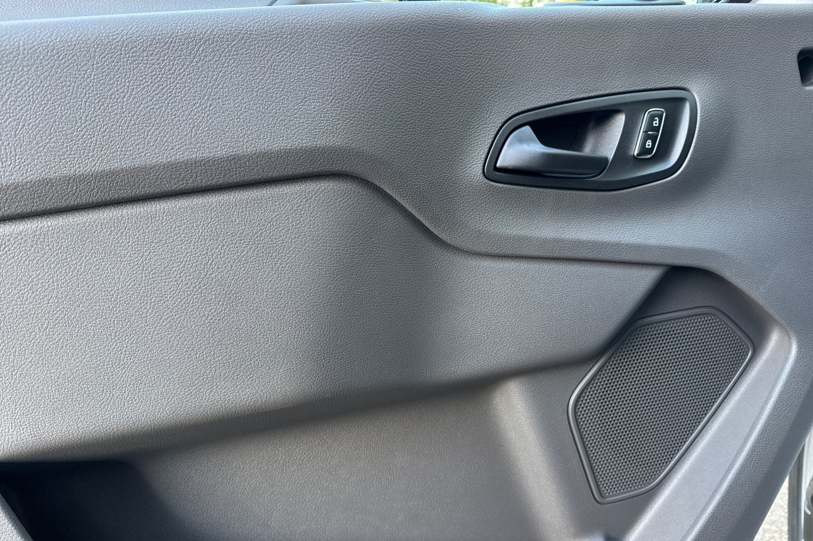 2025 Ford Transit-350 XL