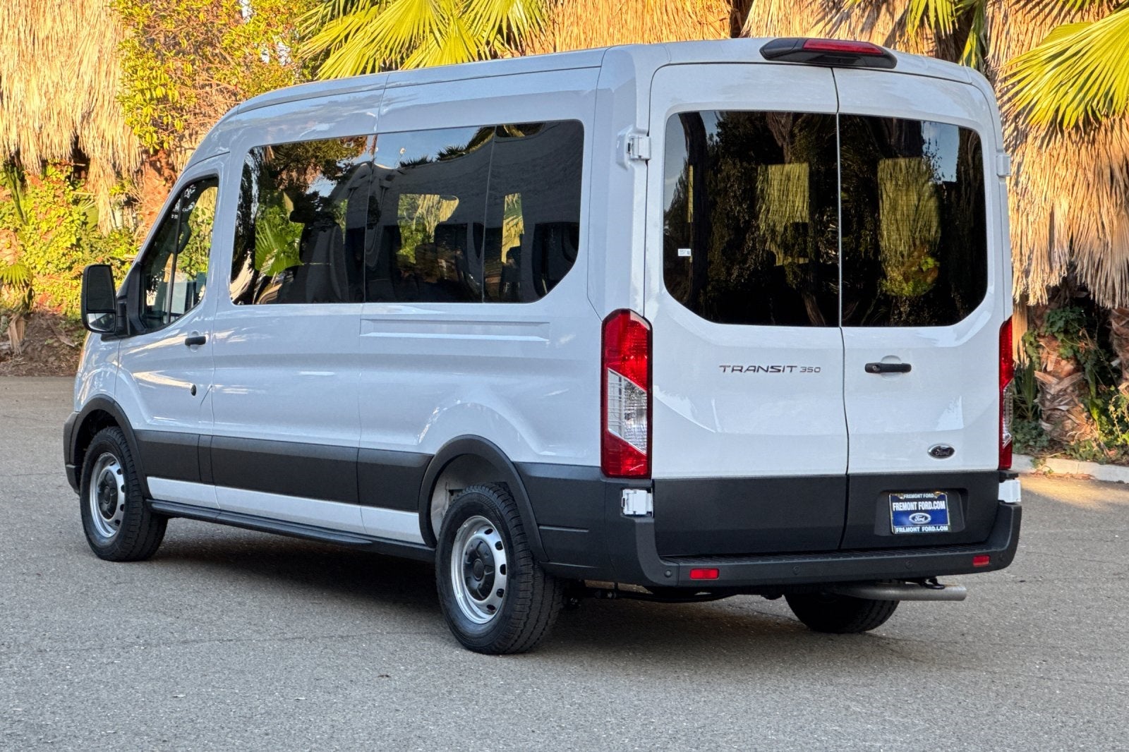 2025 Ford Transit-350 XL