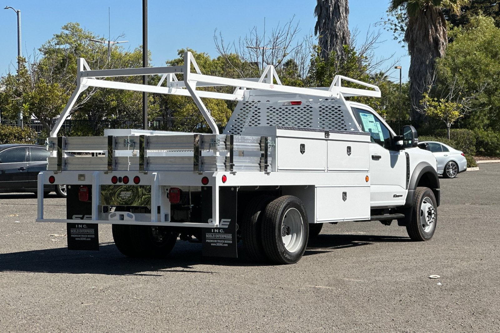 2026 Ford F-550SD XL