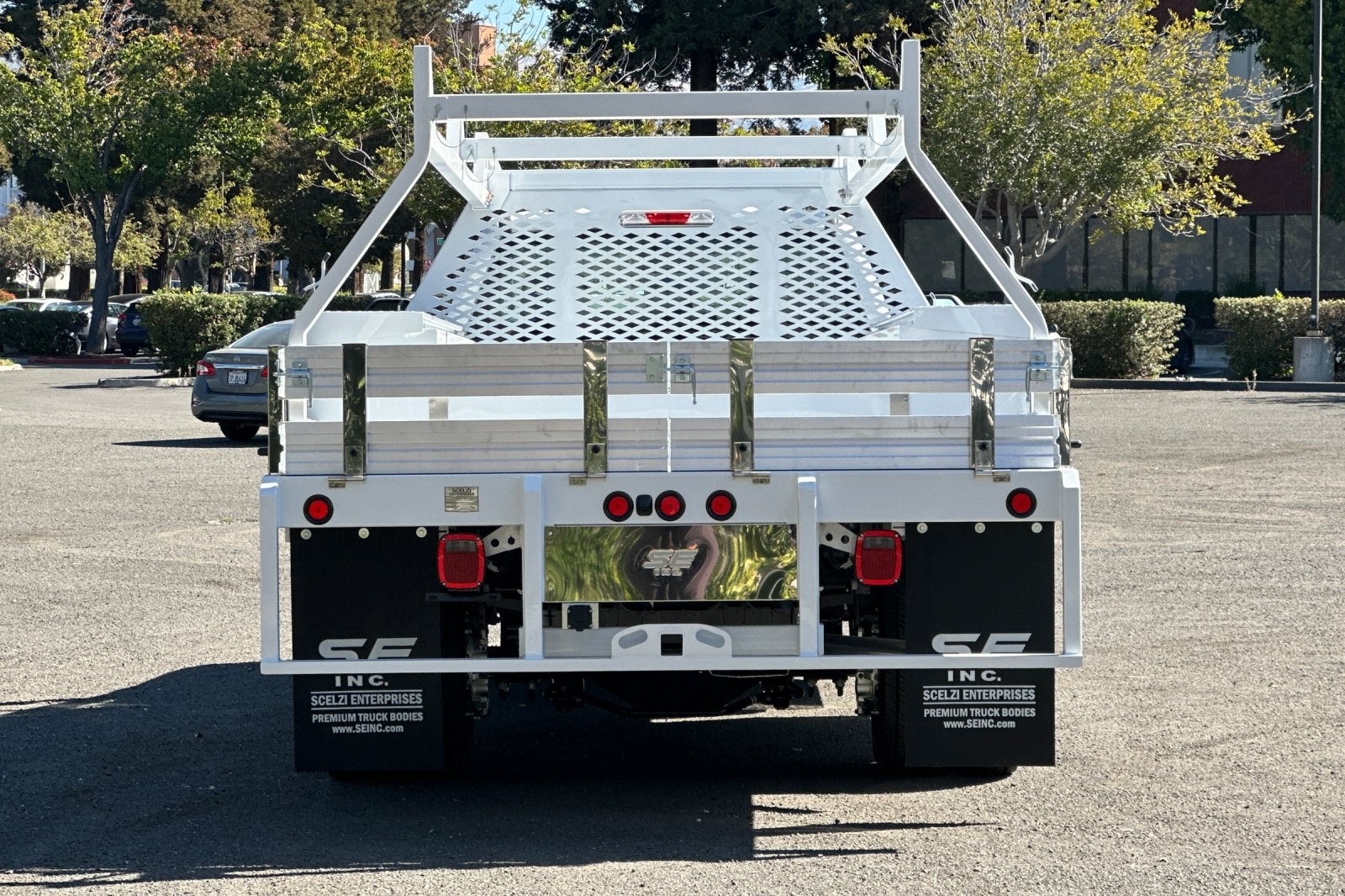 2026 Ford F-550SD XL