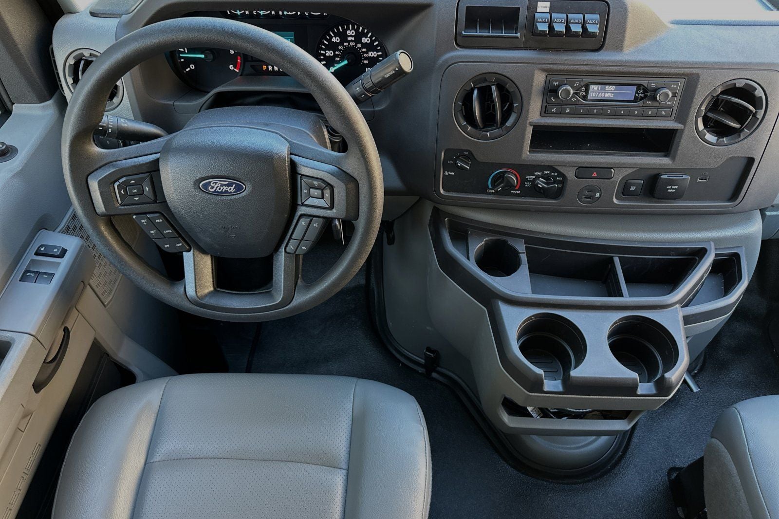 2025 Ford E-350SD Base Cutaway