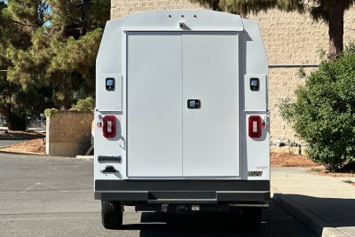 2025 Ford E-350SD Base Cutaway