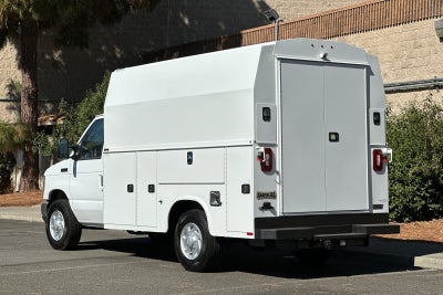 2025 Ford E-350SD Base Cutaway