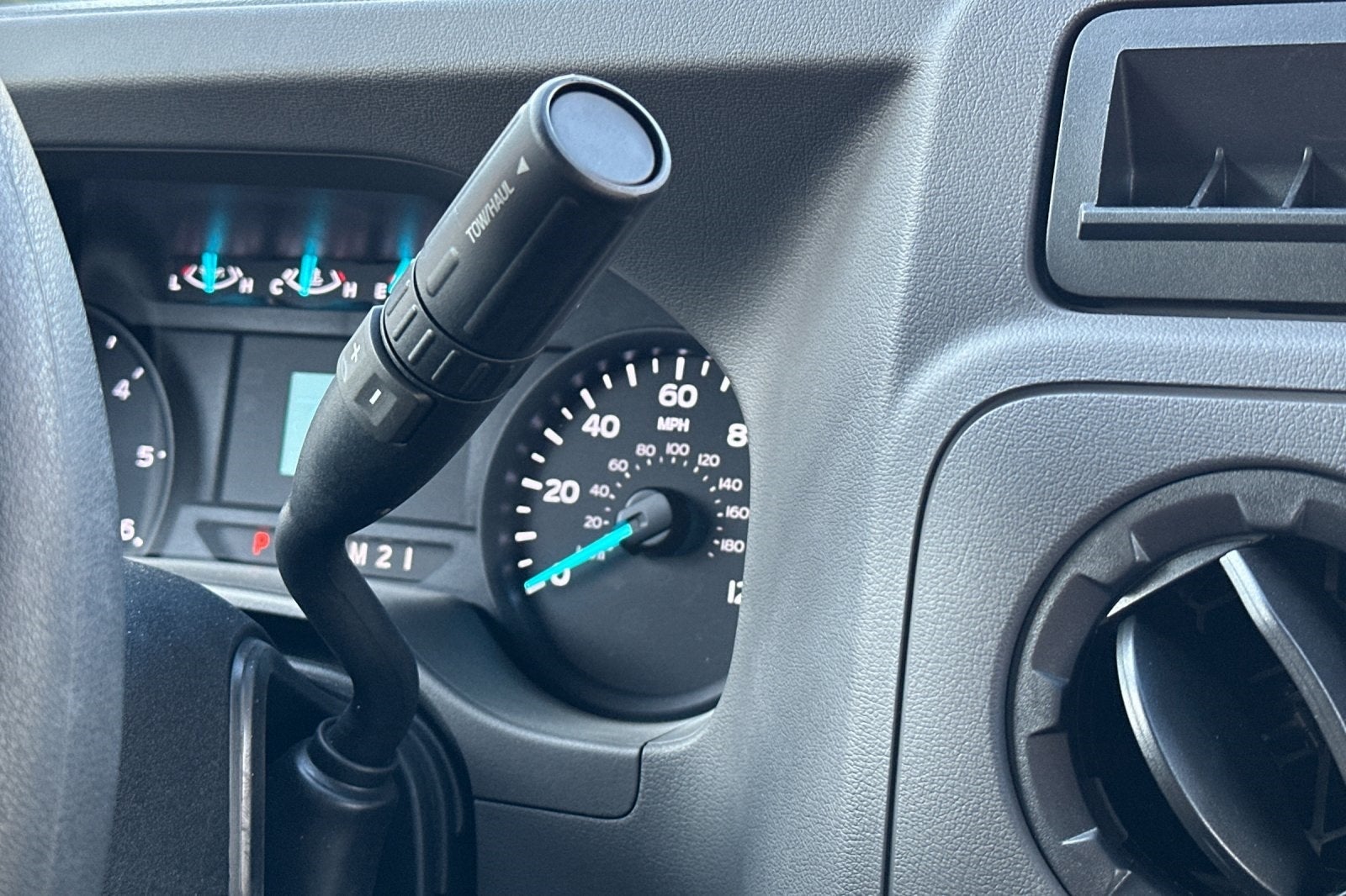 2025 Ford E-350SD Base Cutaway