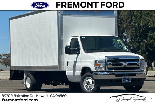 2027 Ford E-450SD Base DRW