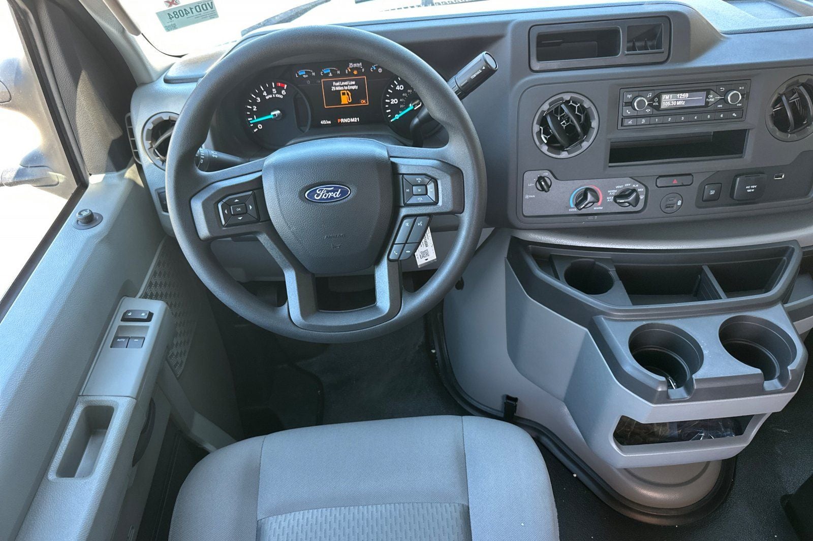 2027 Ford E-450SD Base DRW