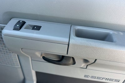 2027 Ford E-450SD Base DRW