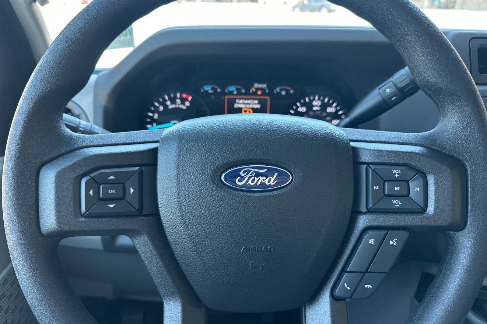 2027 Ford E-450SD Base DRW
