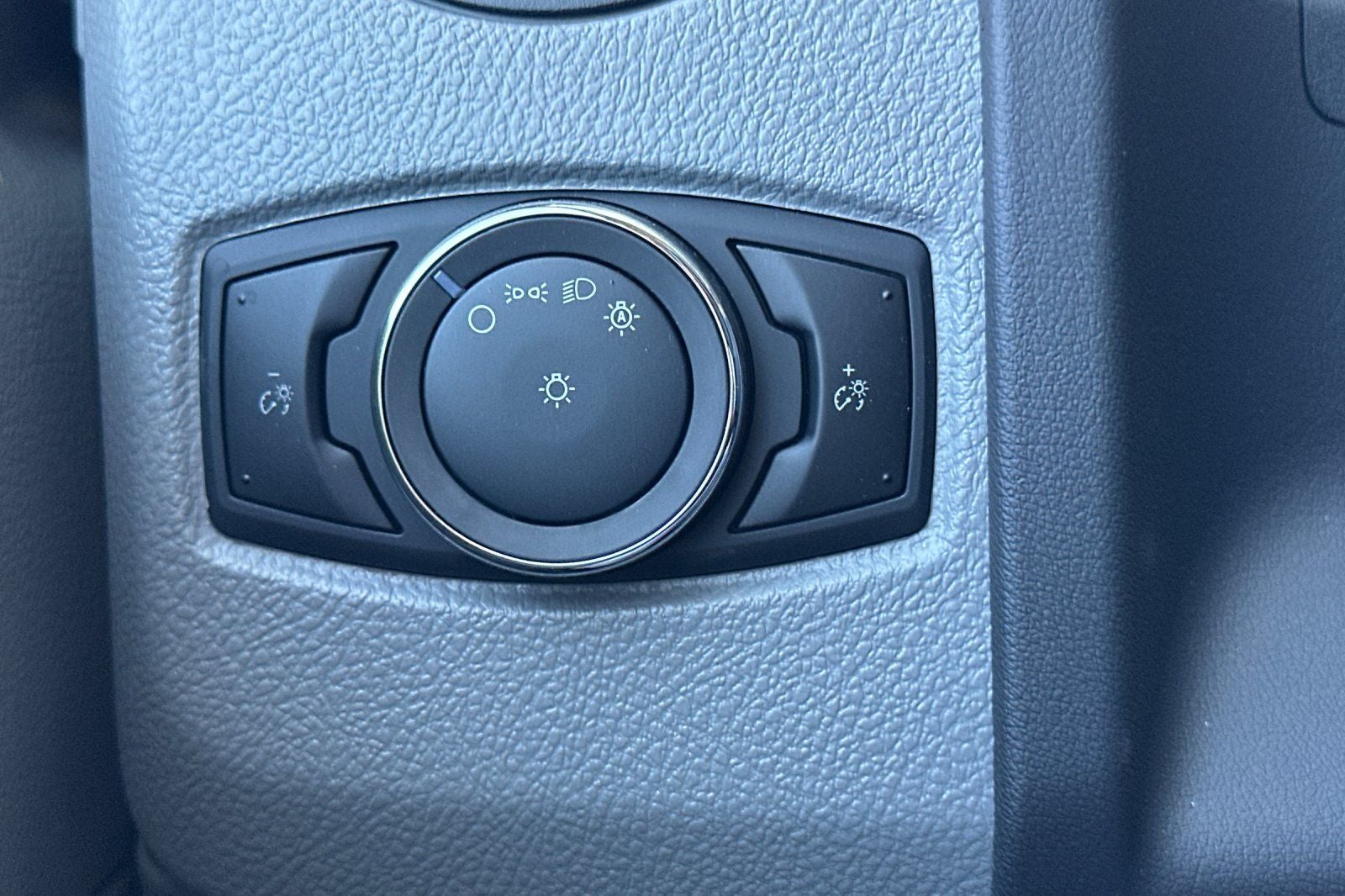 2027 Ford E-450SD Base DRW