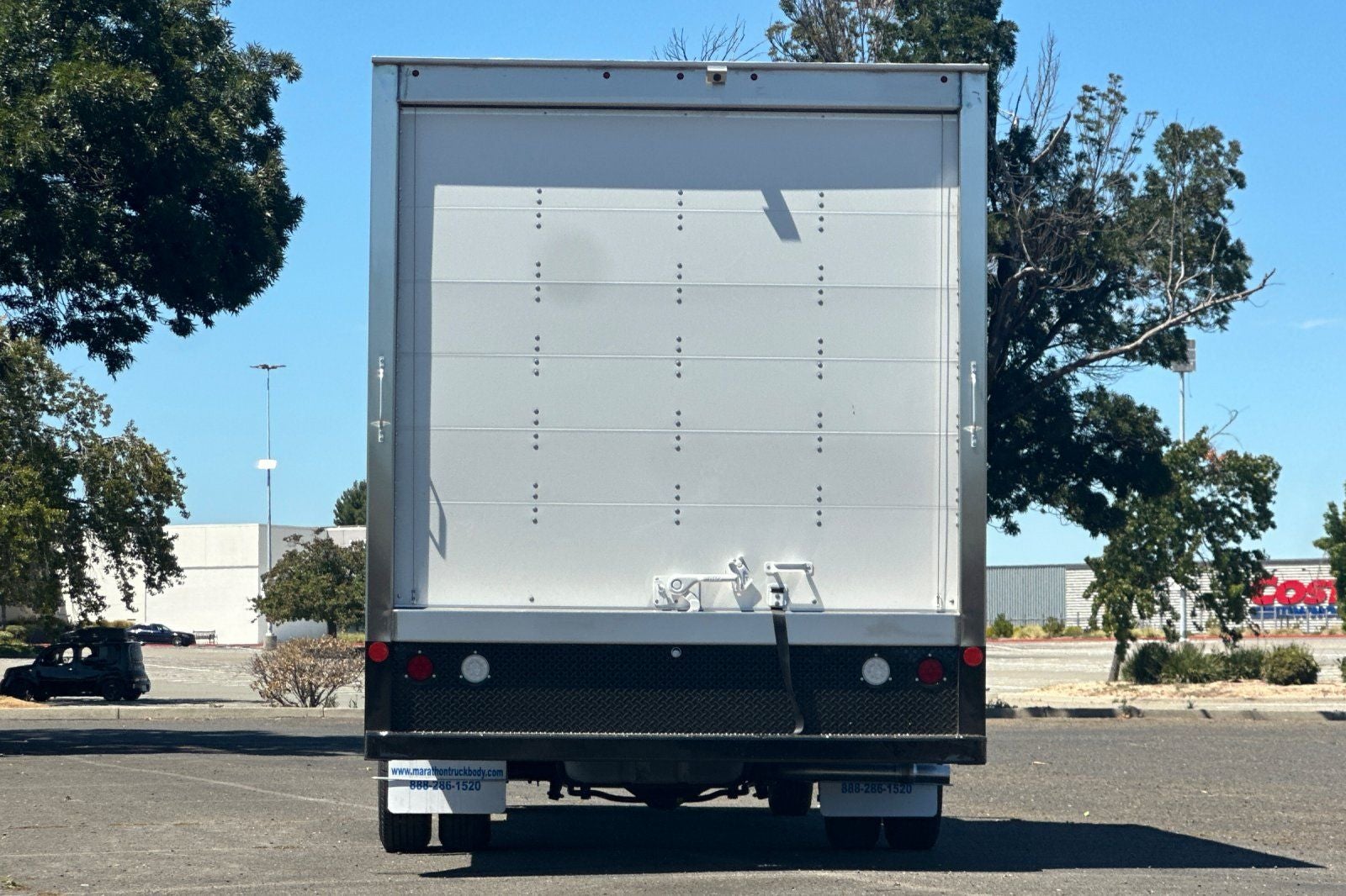 2027 Ford E-450SD Base DRW