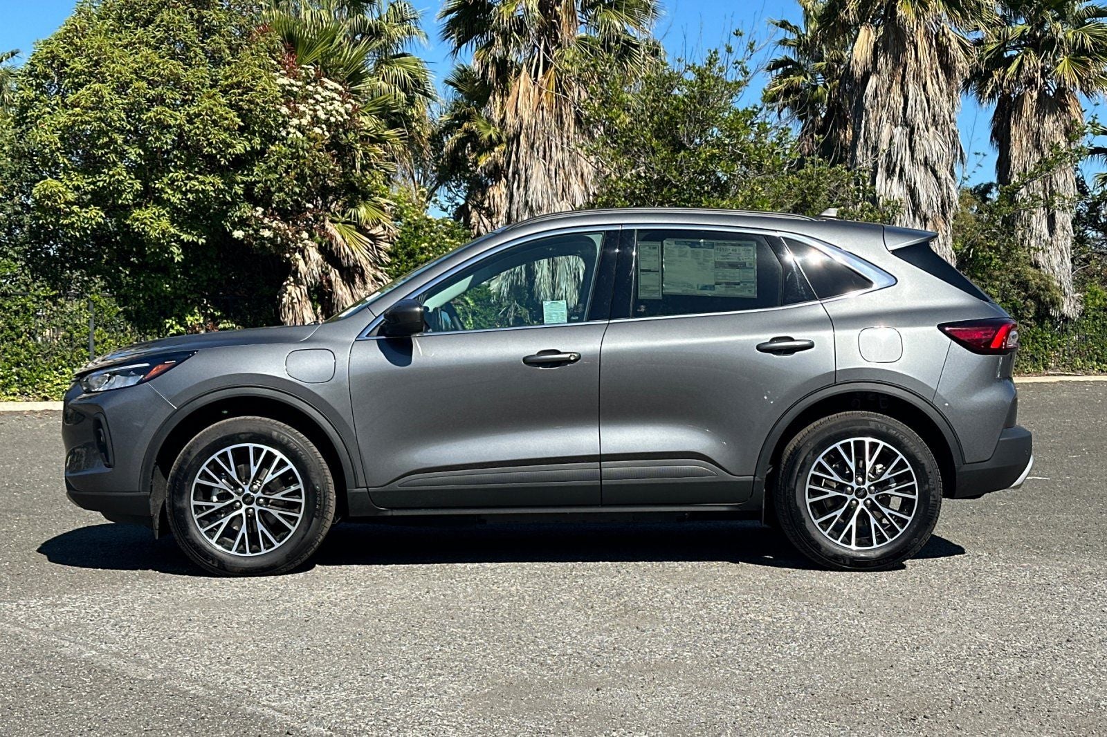 2025 Ford Escape Plug-In Hybrid Base