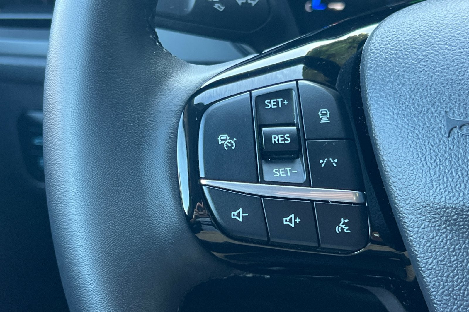 2024 Ford Escape Plug-In Hybrid Base