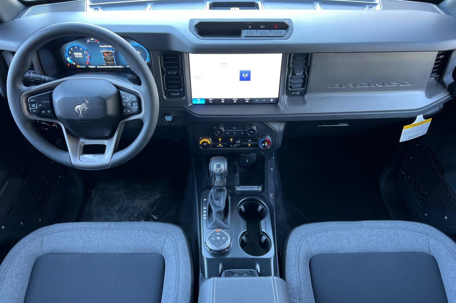 2025 Ford Bronco Base