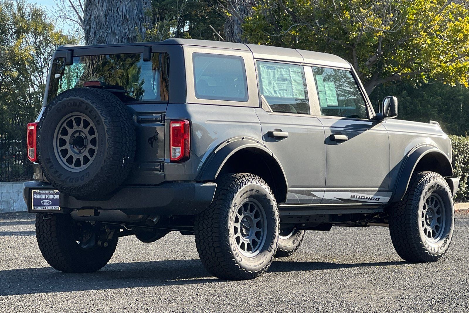 2025 Ford Bronco Base