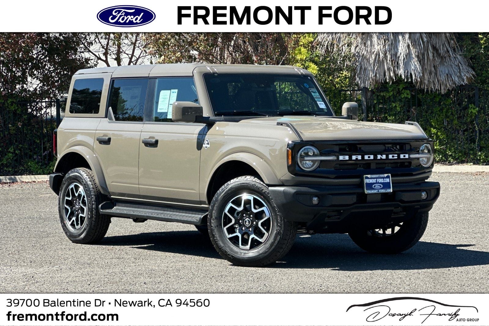 2026 Ford Bronco Outer Banks