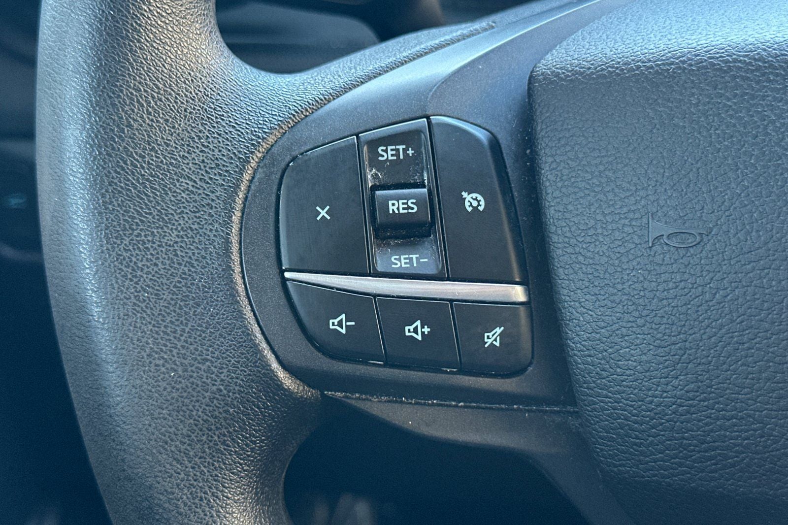 2021 Ford Explorer Base