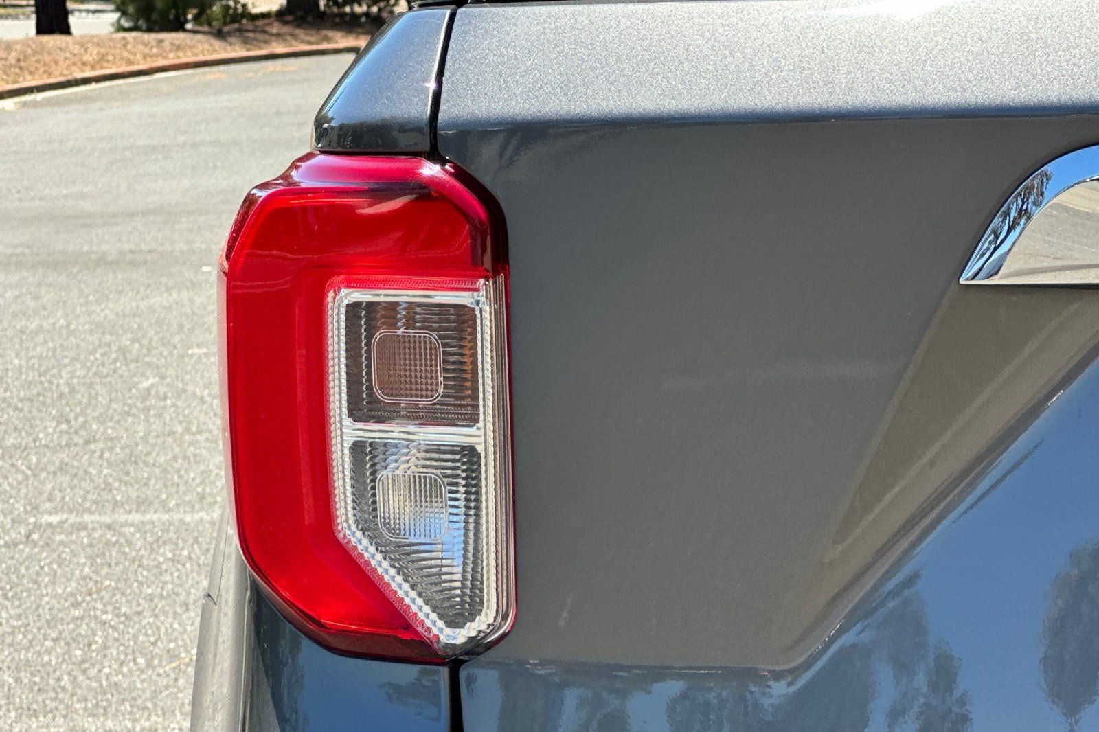 2021 Ford Explorer Base