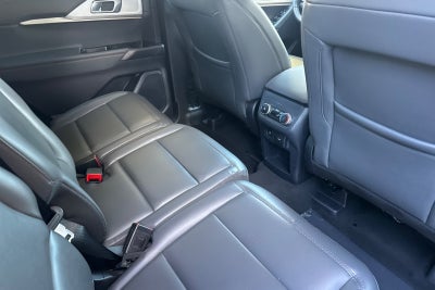 2026 Ford Explorer Active w/100A Pkg