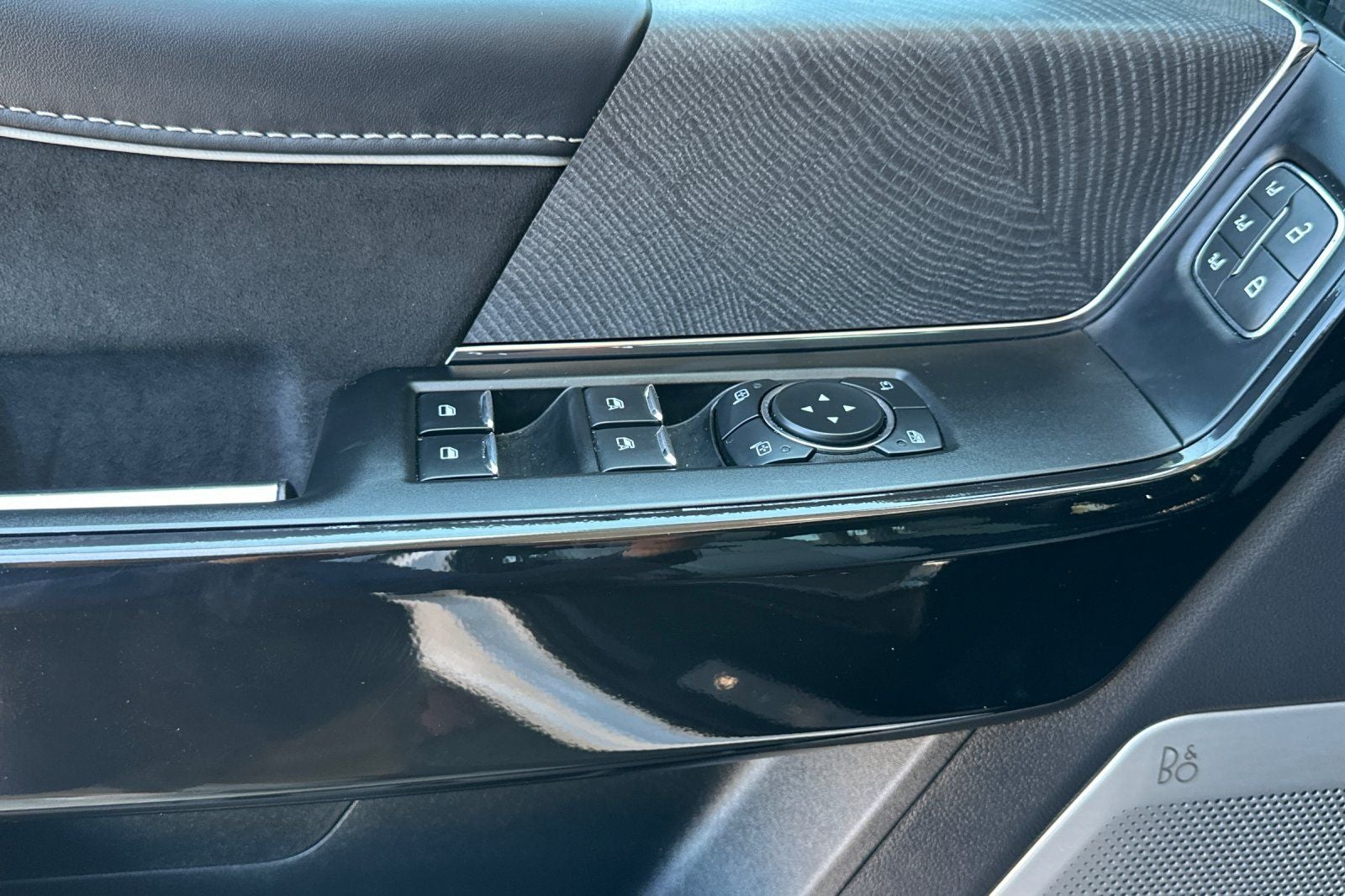 2023 Ford F-150 Lightning Platinum