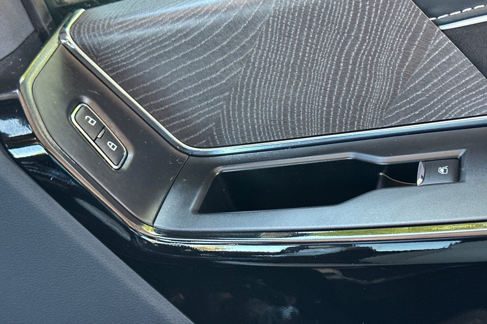 2023 Ford F-150 Lightning Platinum