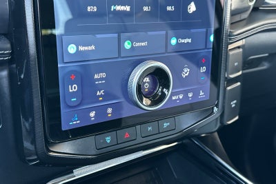 2023 Ford F-150 Lightning Platinum