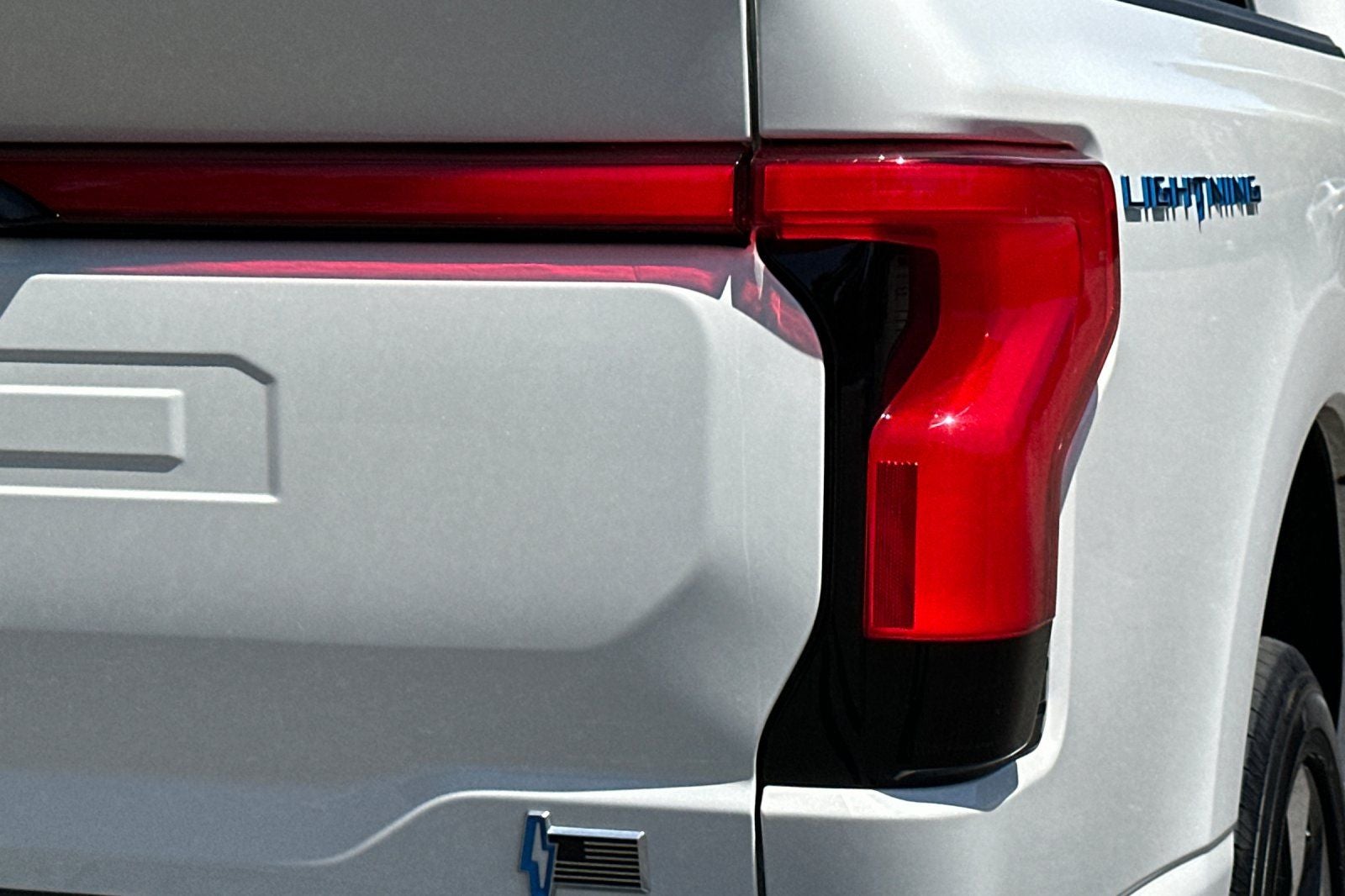 2023 Ford F-150 Lightning Platinum