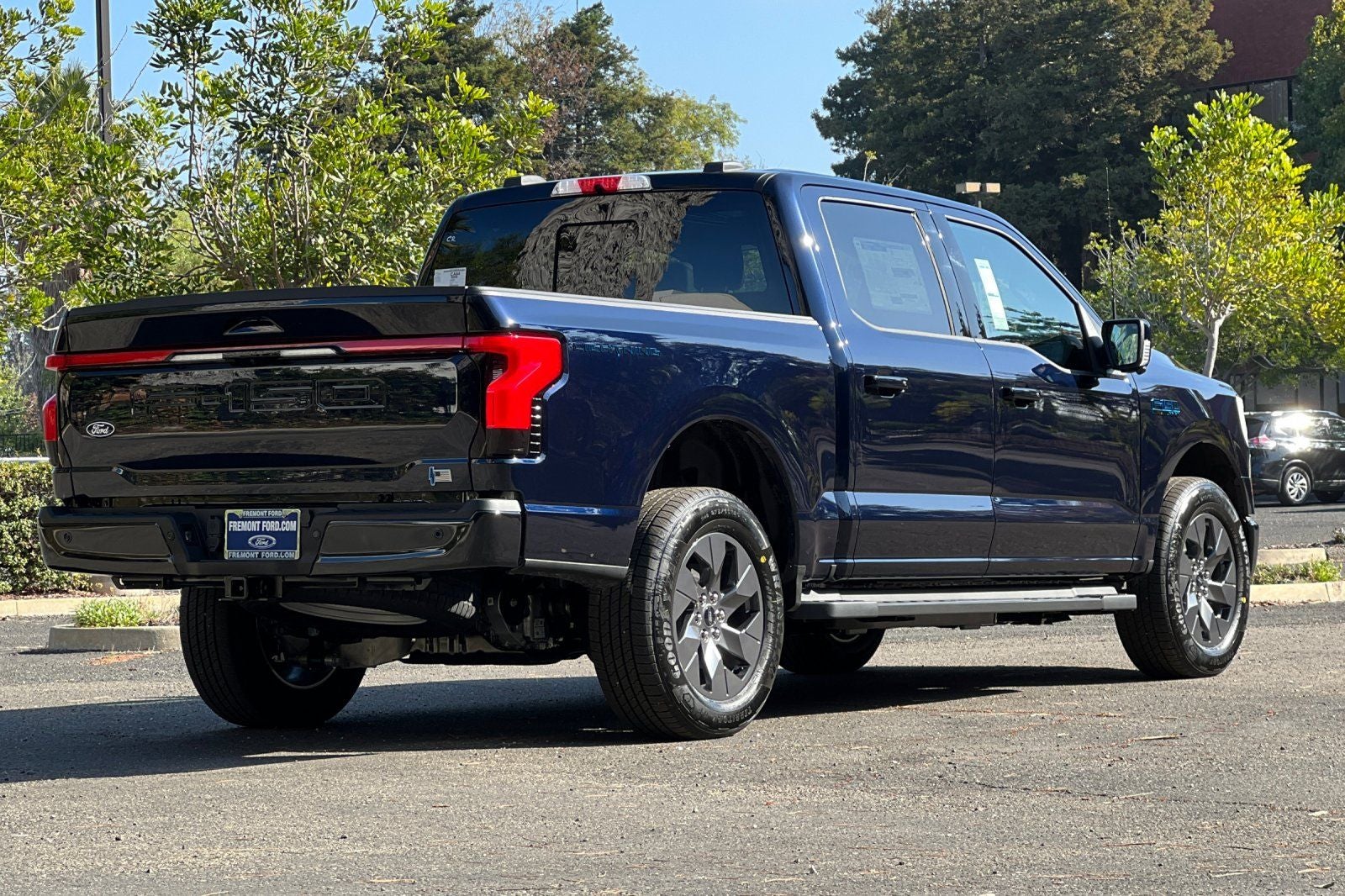 2025 Ford F-150 Lightning Lariat