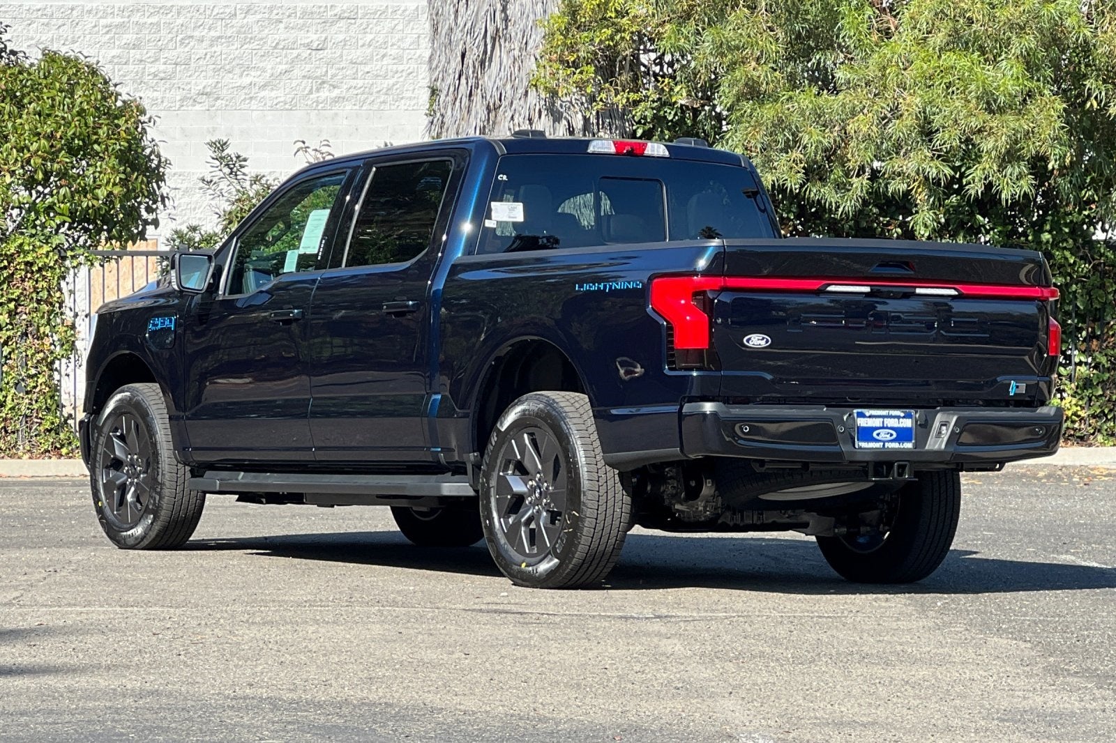 2025 Ford F-150 Lightning Lariat