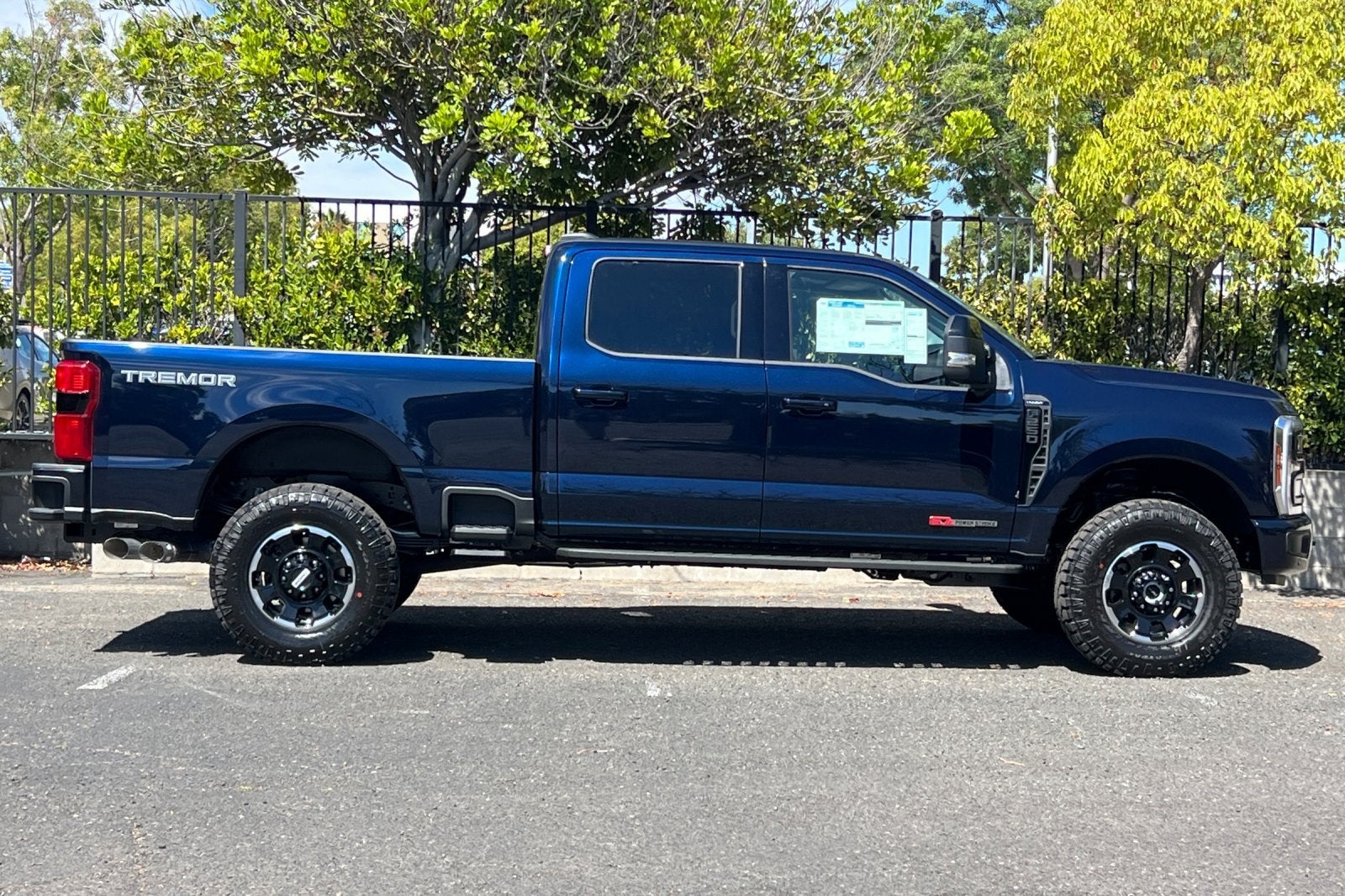 2025 Ford F-250SD Lariat