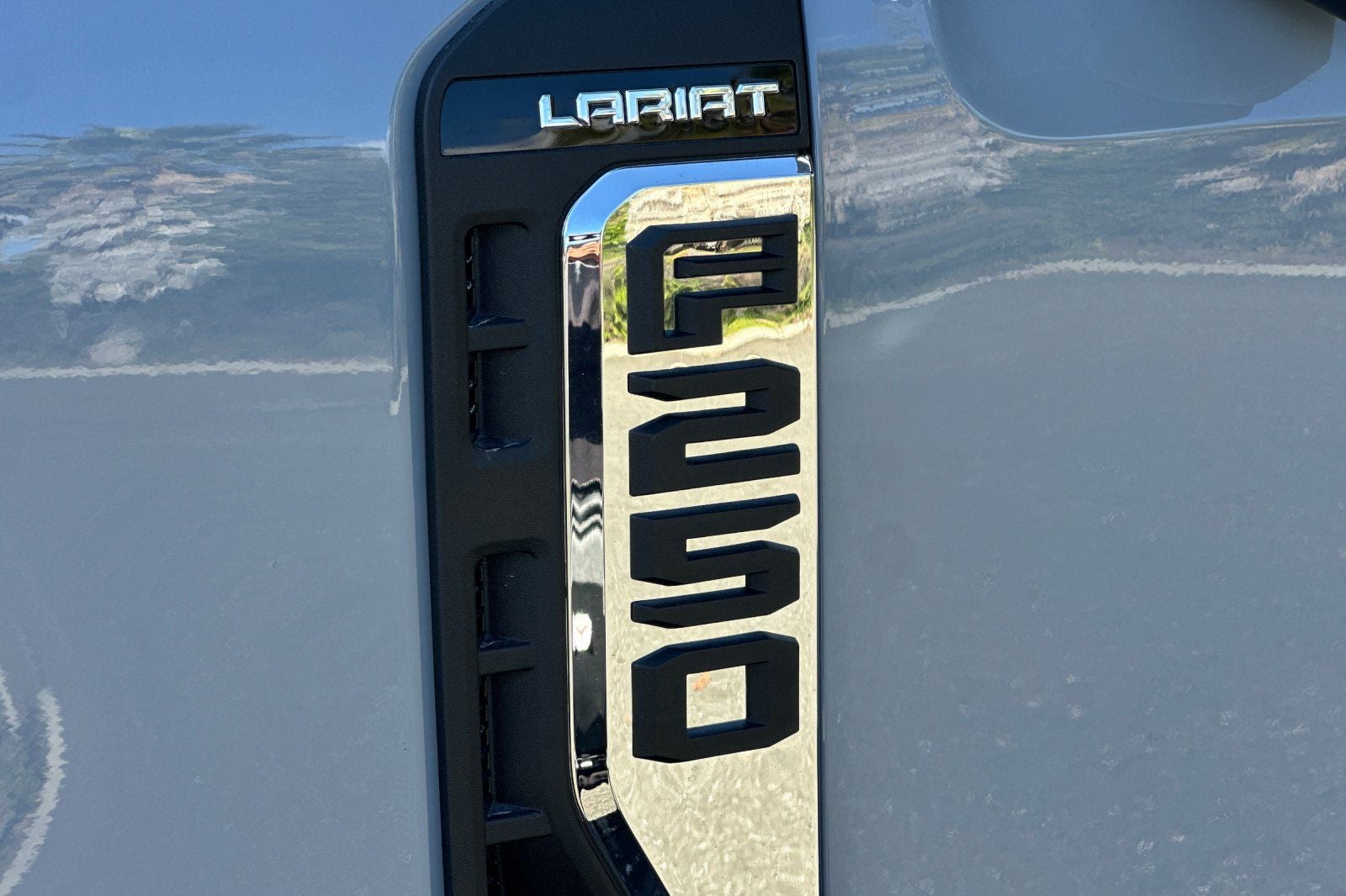 2026 Ford F-250SD Lariat 160 WB