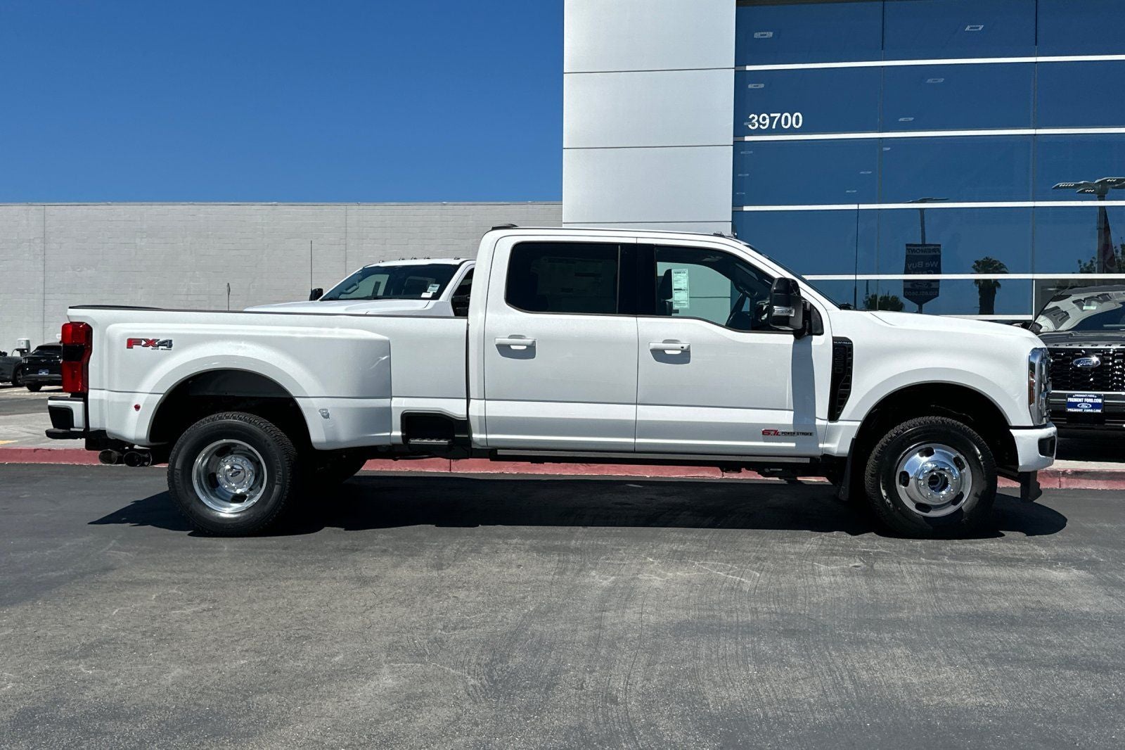 2026 Ford F-350SD Platinum DRW